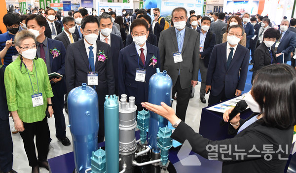 사진=국제원자력에너지참석한이철우지사 ©열린뉴스통신