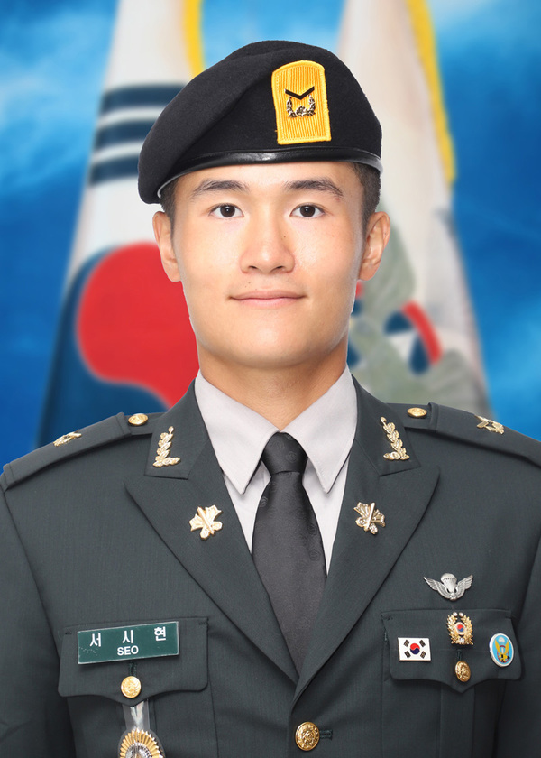 육군, 신임 부사관 652명 임관...참전용사 후손 황윤석 하사 육군참모총장상 수상
