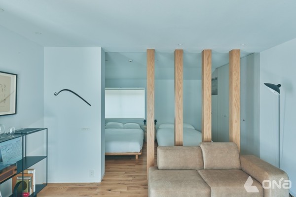 MUJI 베이스 테시마 실내 공간. (제공=에어비앤비)©열린뉴스통신ONA