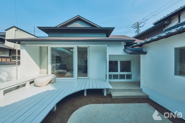 MUJI 베이스 테시마 실외 공간. (제공=에어비앤비)©열린뉴스통신ONA