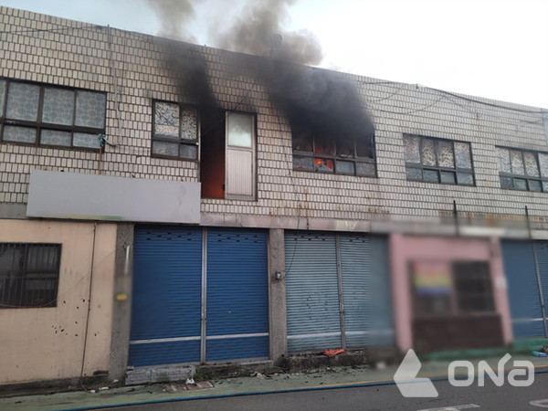 화재현장 모습=부산경찰청.©열린뉴스통신ONA