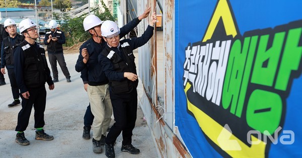 김영훈 장관(사진=고용노동부)©열린뉴스통신ONA