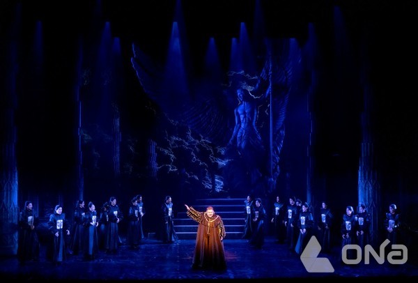 뮤지컬 '한복 입은 남자' 공연 장면.(제공=EMK뮤지컬컴퍼니)