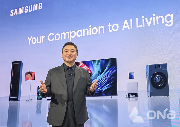 삼성전자 노태문 대표이사 사장(DX부문장)이 CES 2026 '더 퍼스트룩' 프레스 컨퍼런스에서 연설을 하고 있다. (제공=삼성전자) ©열린뉴스통신ONA