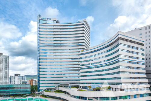 2026 민선 8기 전국 시·도지사 공약이행 및 정보공개 평가에서 경기도는 4년연속 최우스 등급인 SA를 획득해 주목을 받았다. 사진은 경기도청 전경.(사진=경기도 제공) ©열린뉴스통신ONA