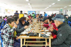 목포시, "내년에 다시 만나요"... ‘참! 좋은 사랑의 밥차’ 종료